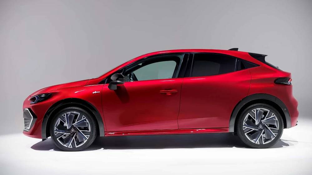 Türkiye'de yerli ve LPG'li sıfır araç üretildi! Fiyatını duyan çok ucuz diyor 8